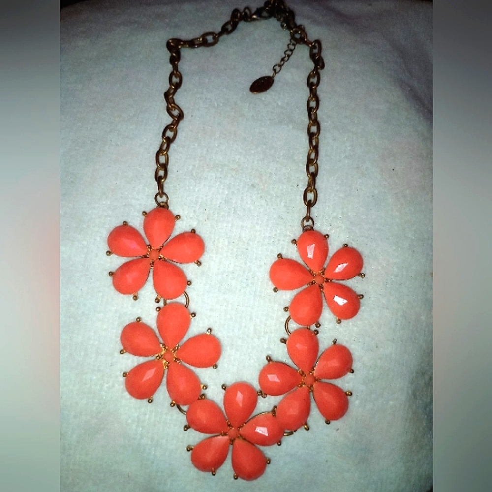 ETC! Flower Necklace